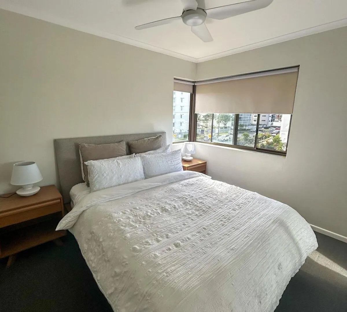 Serene Beachside Apartment Caloundra